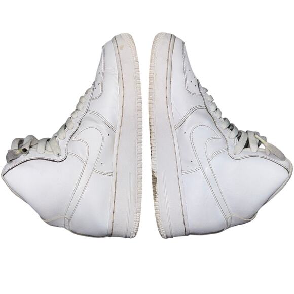 Nike Air Force 1 High Triple White Size 6.5Y – Needs Cleaning - Picture 1 of 10